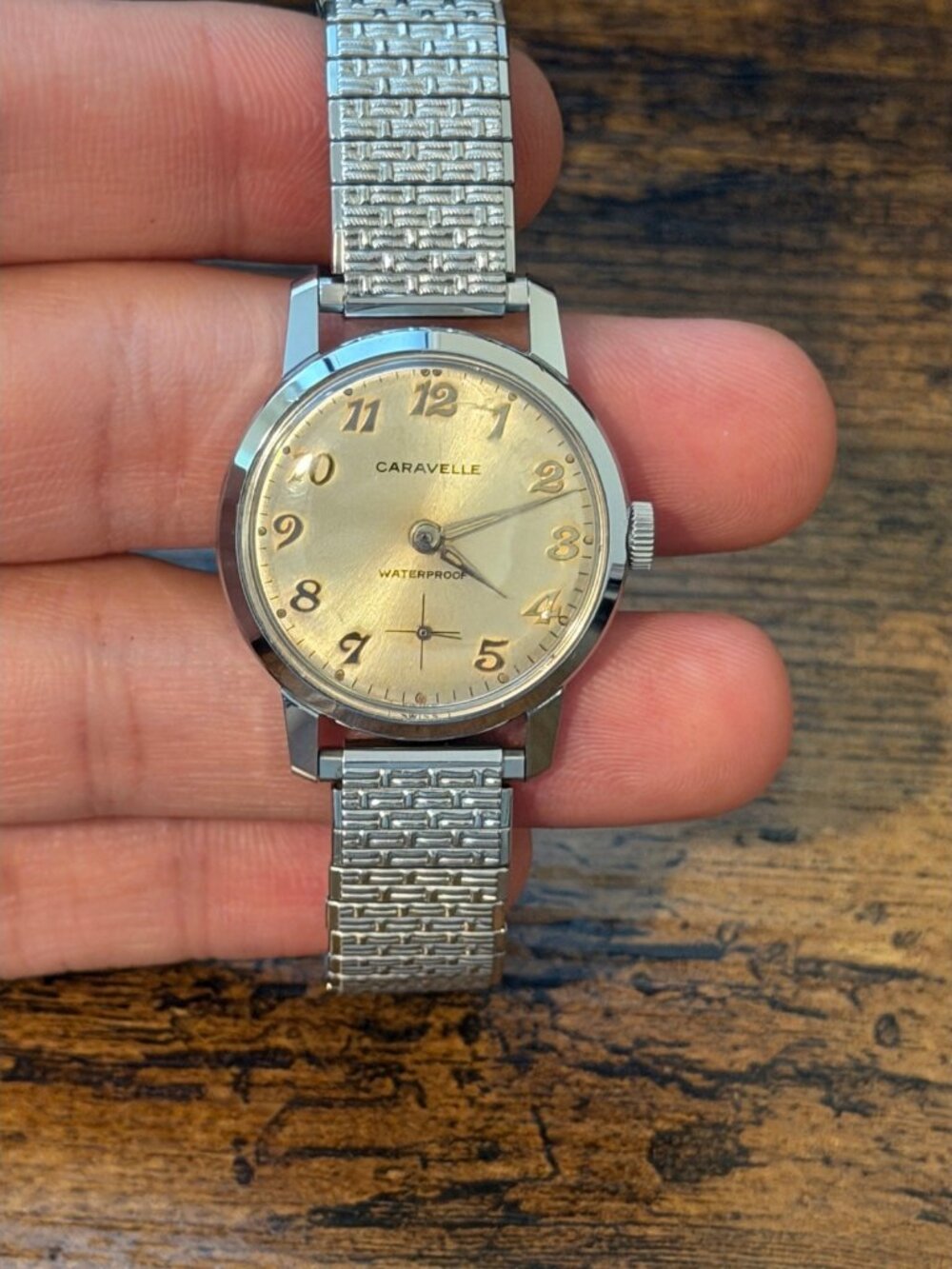 Vintage Caravelle Bulova 17 Jewel Swiss Manual Wind Small Seconds Watch